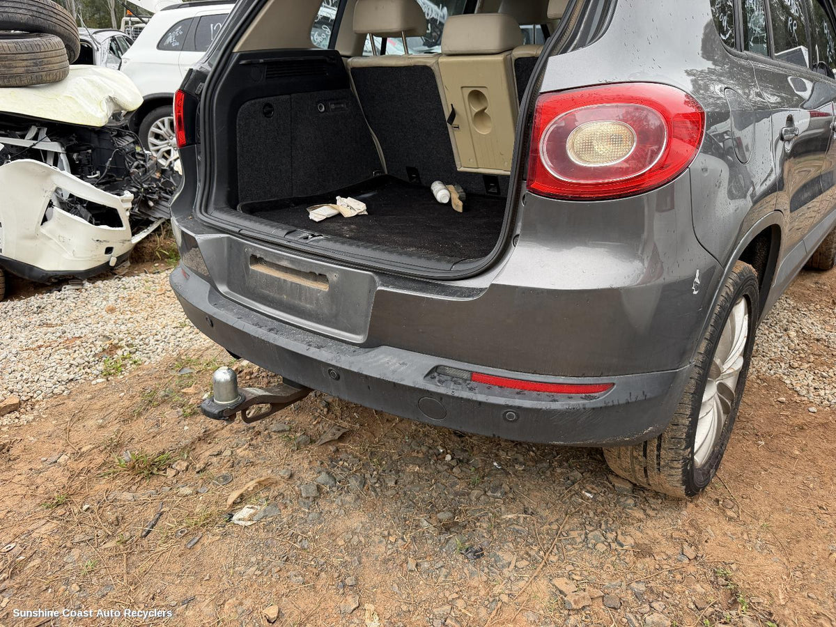 2008-2011 Volkswagen Tiguan Rear Bumper
