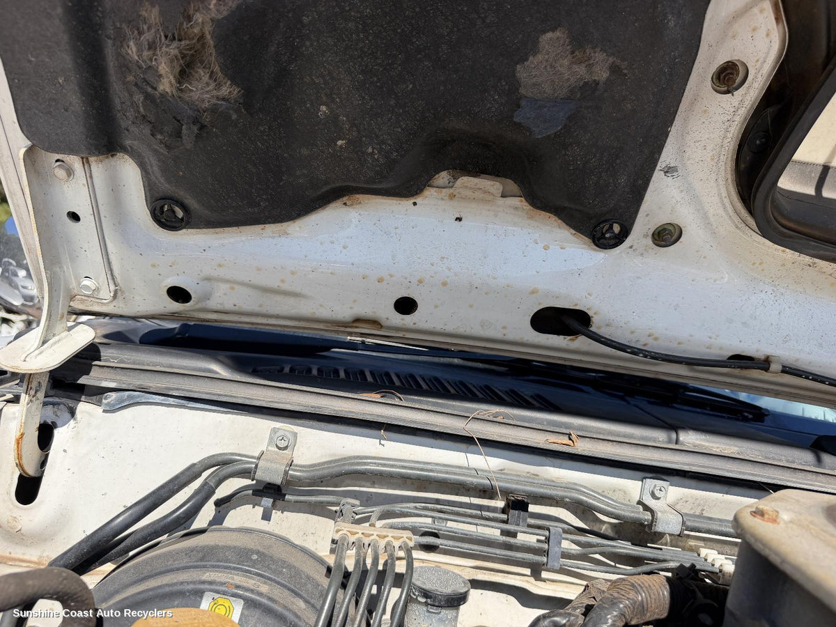 2001-2015 Nissan Navara Wiper Arm