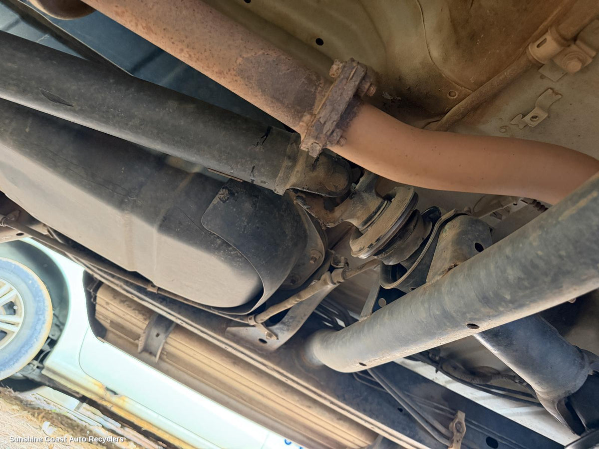 2009-2015 Mitsubishi Triton Rear Drive Shaft