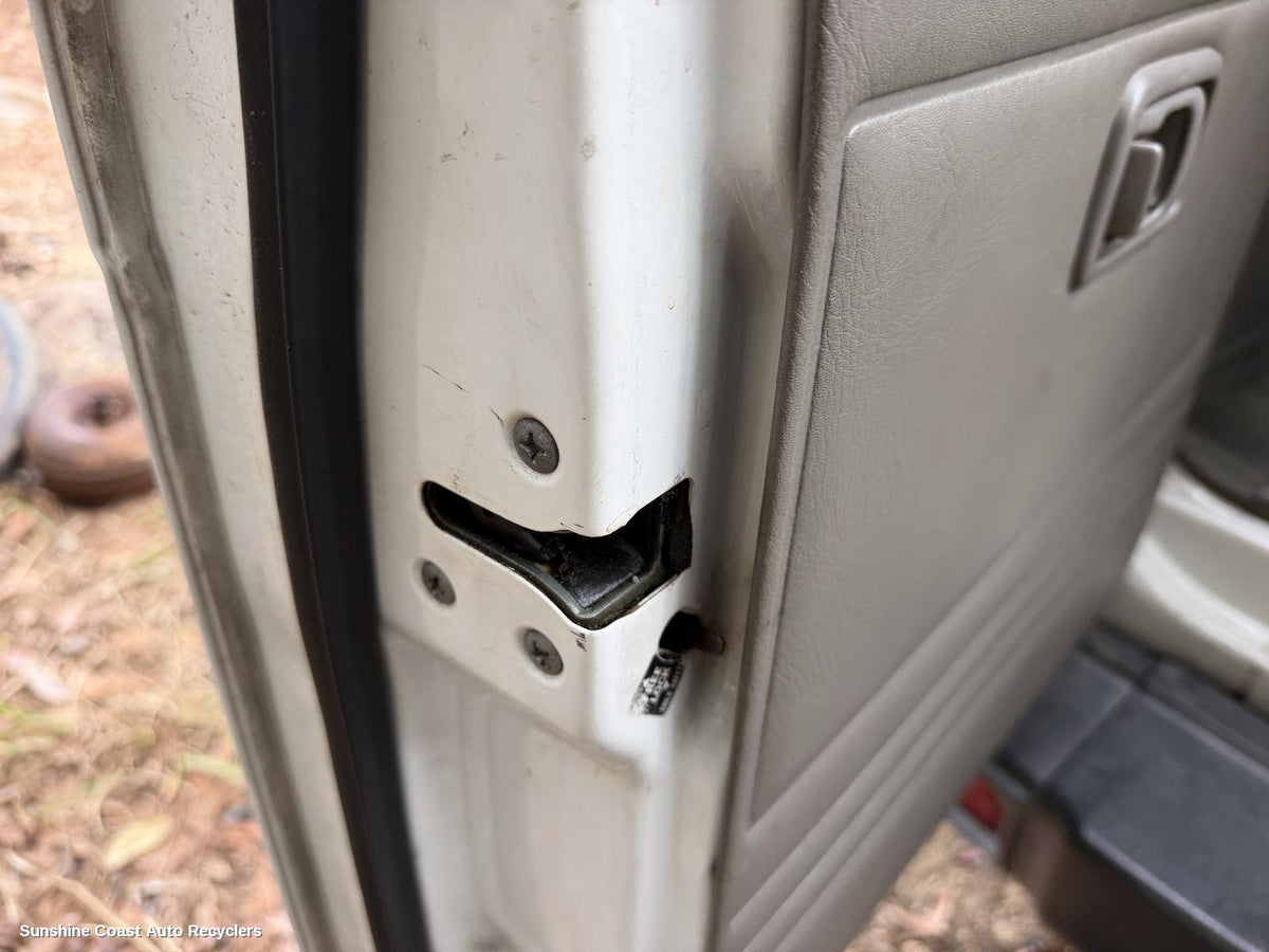 1997-2017 Nissan Patrol Door Boot Gate Lock