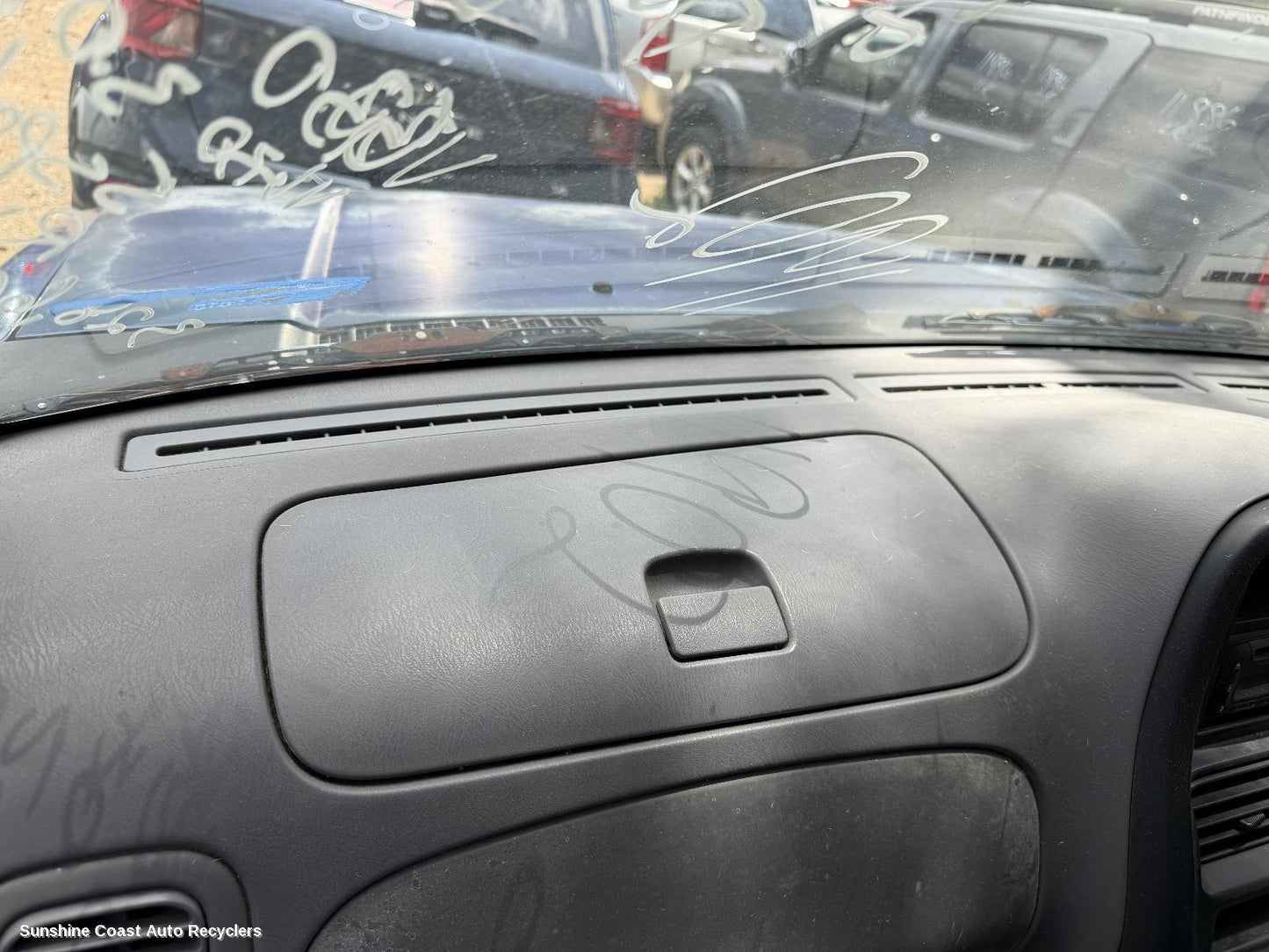 2001 Nissan Navara Glove Box