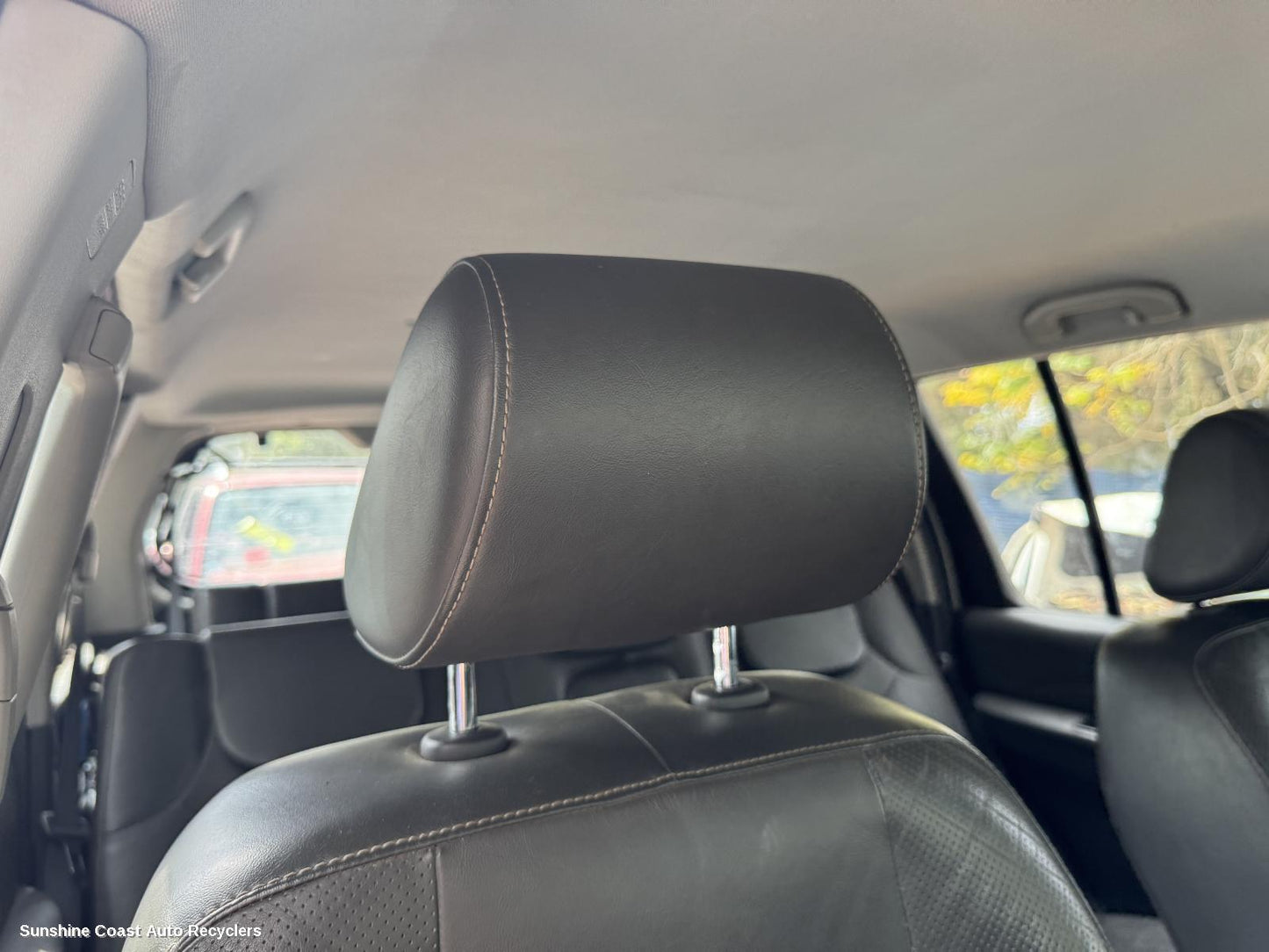 2010 Nissan Pathfinder Headrest