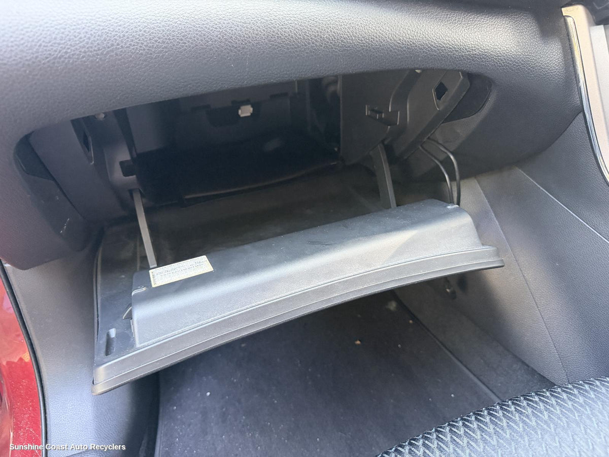 2013-2016 Nissan Pulsar Glove Box