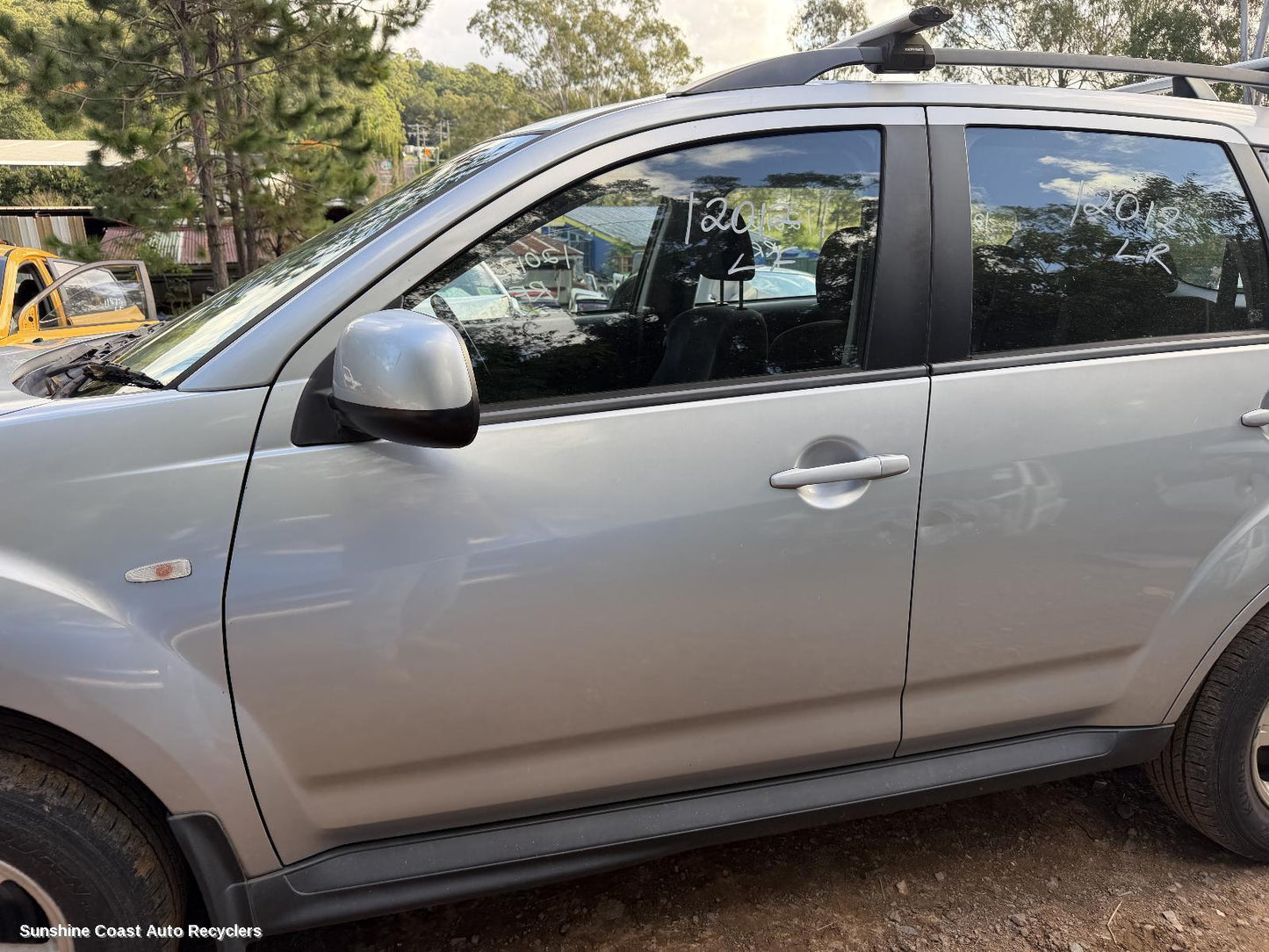 2009-2012 Mitsubishi Outlander Left Door Mirror