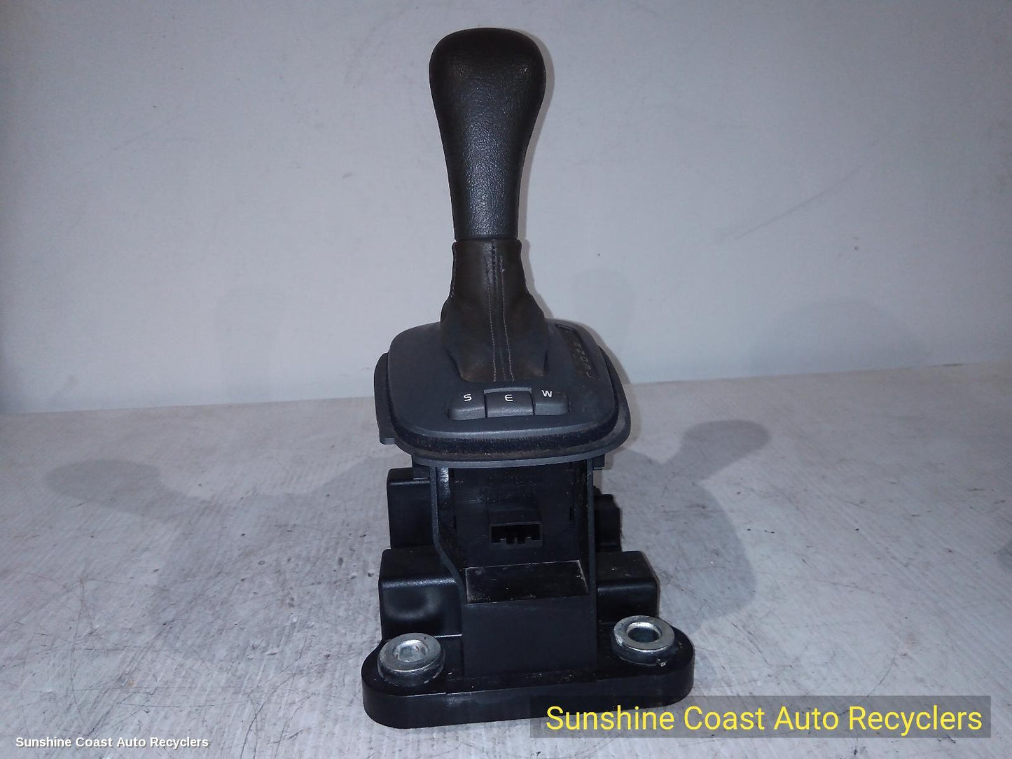 1997 Volvo S70/v70/c70 Gear Stick Shifter