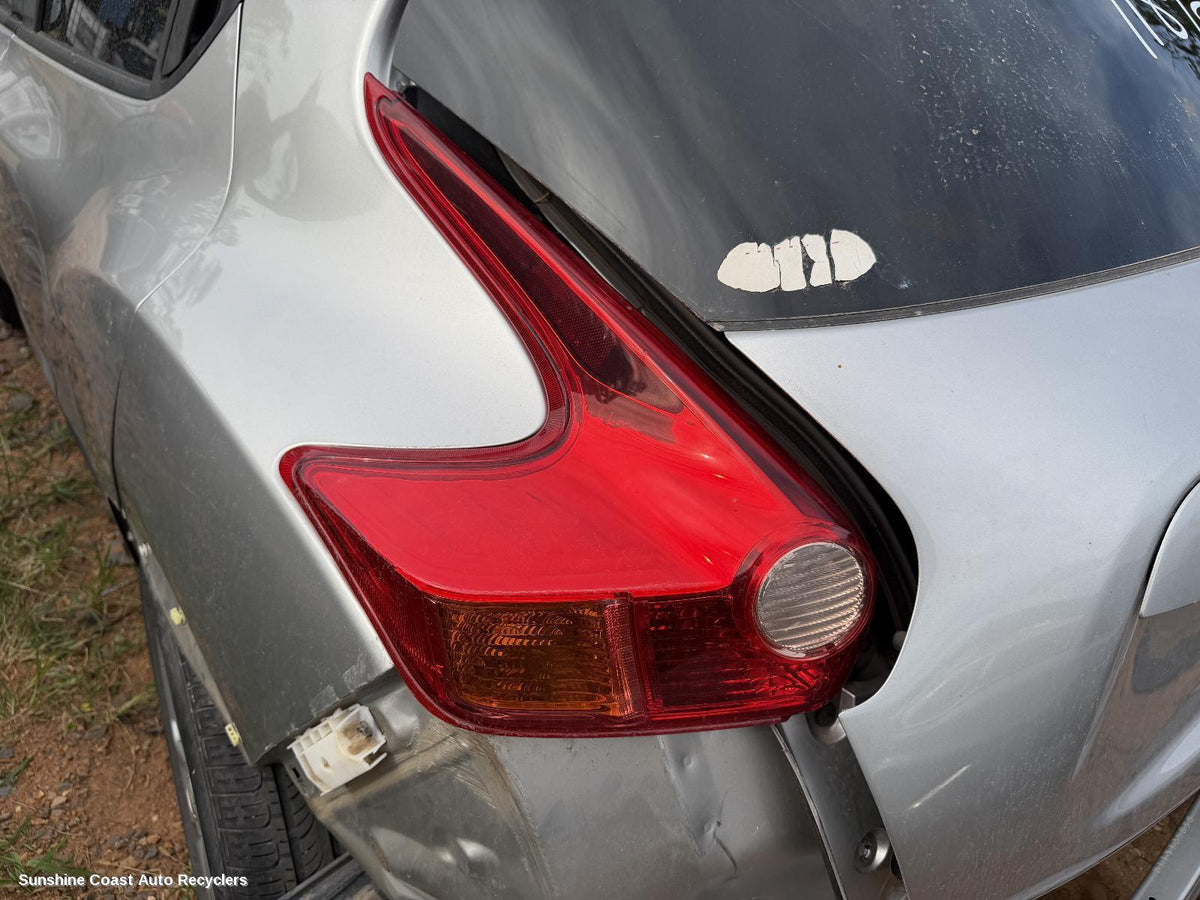 2010-2015 Nissan Juke Left Taillight