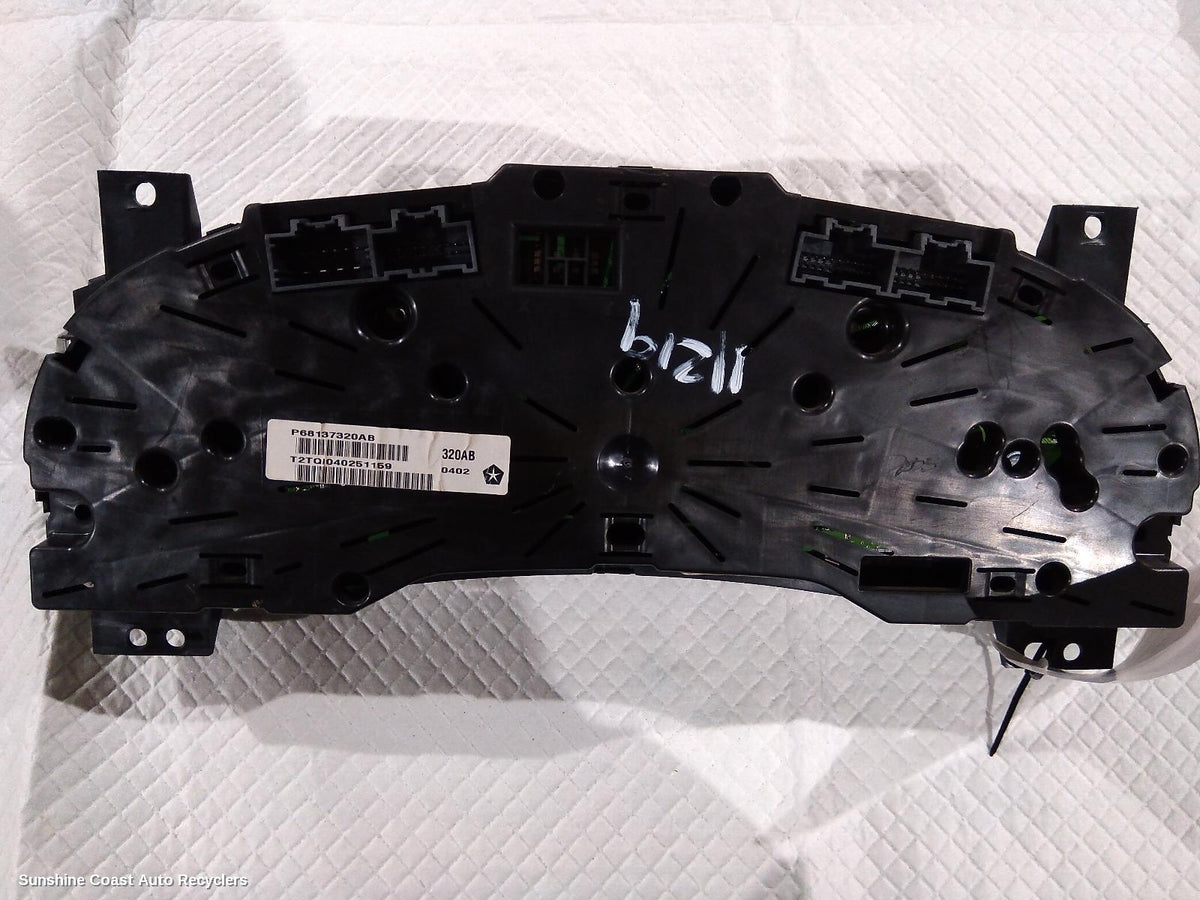 2008-2014 Chrysler Voyager Instrument Cluster