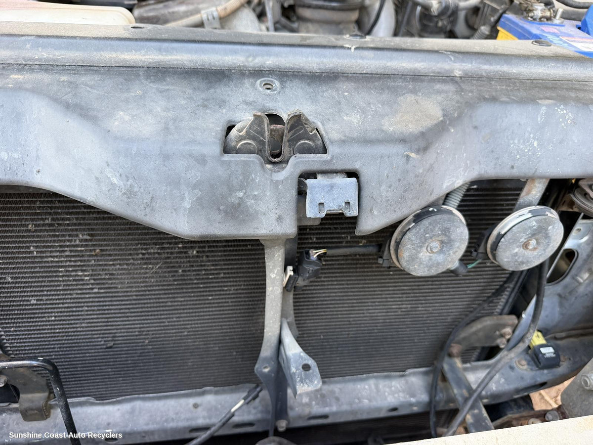 2003-2009 Toyota Prado Radiator Support