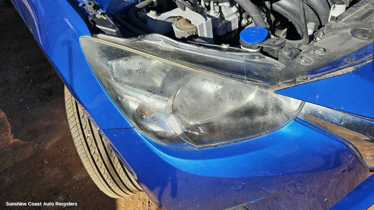 2014-2019 Mazda 2 Right Headlamp