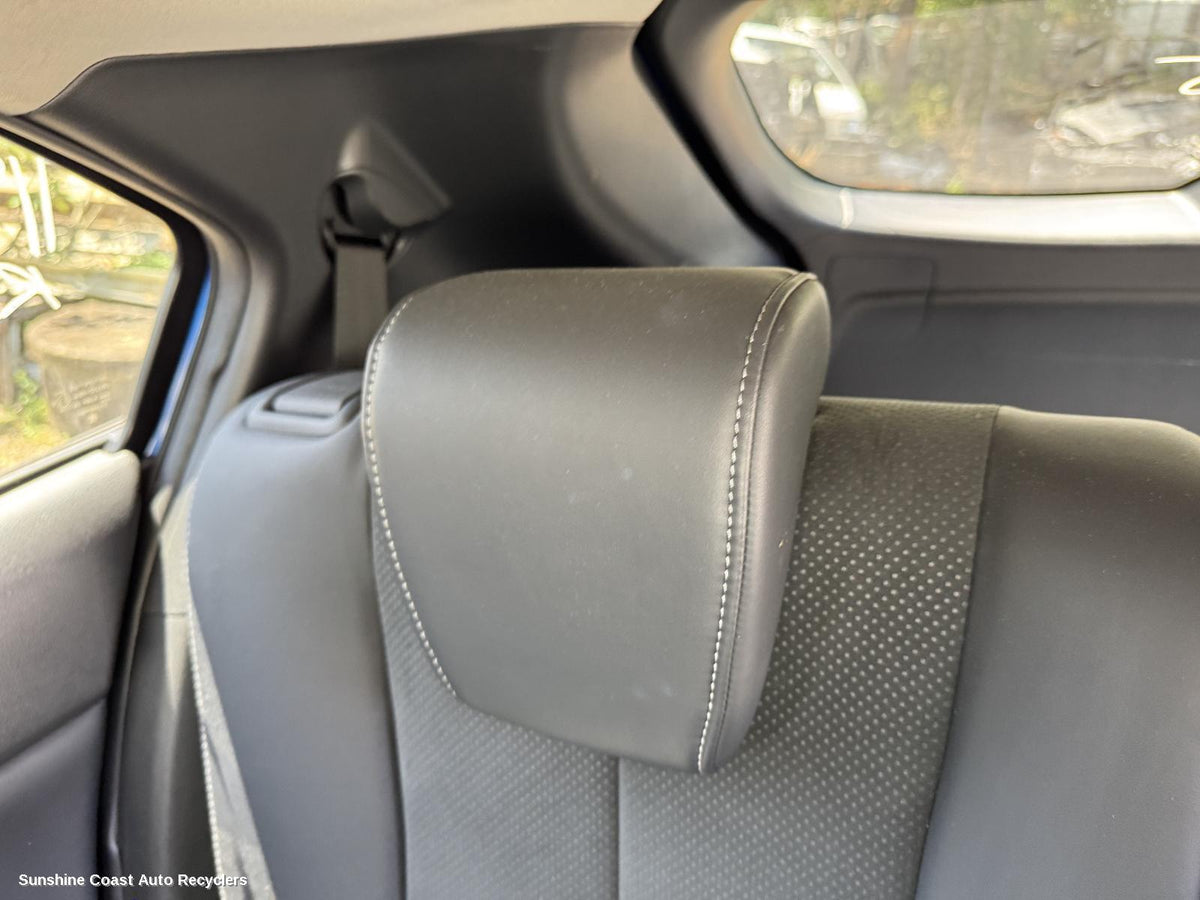 2020-2026 Mitsubishi Eclipse Cross Headrest