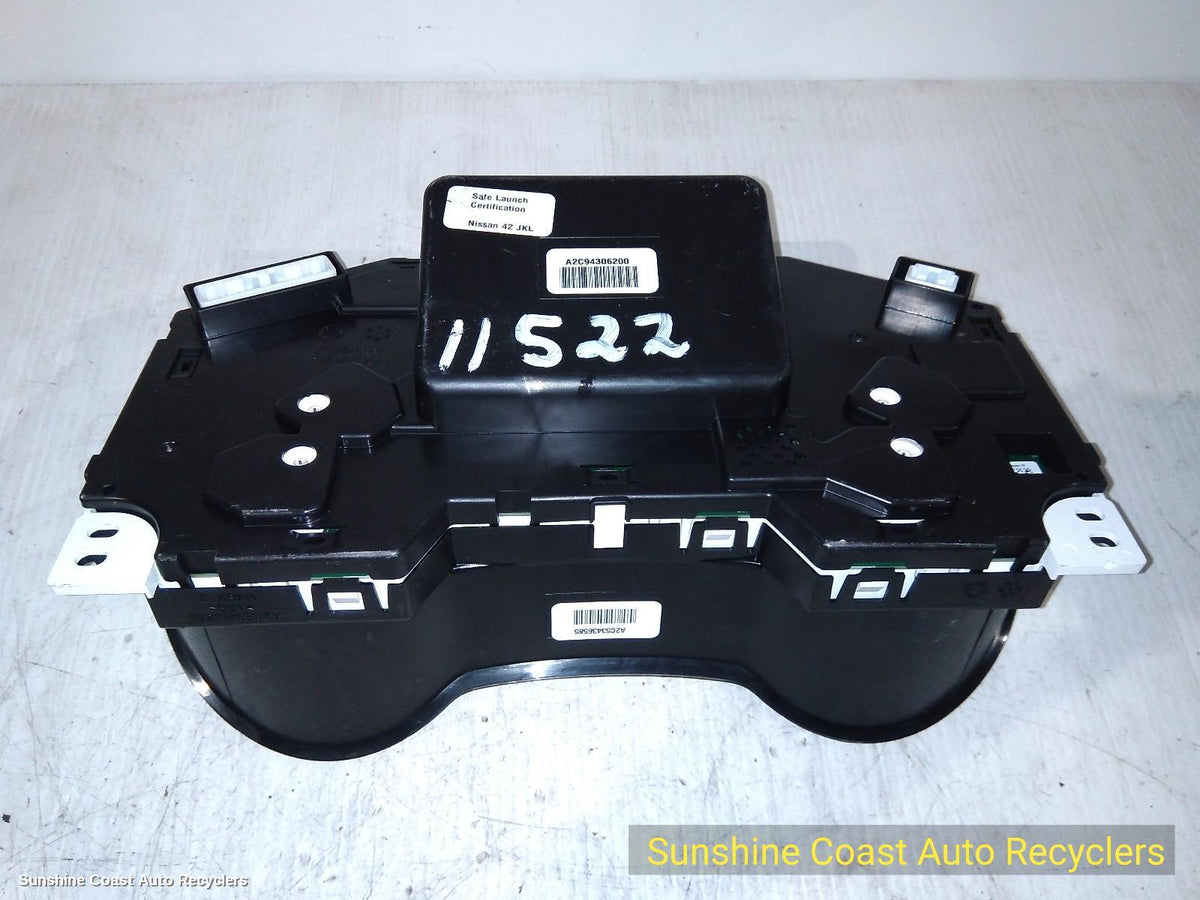 2014-2016 Nissan Pathfinder Instrument Cluster