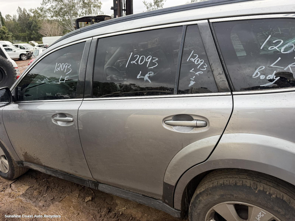 2009-2014 Subaru Outback Left Rear Door Sliding