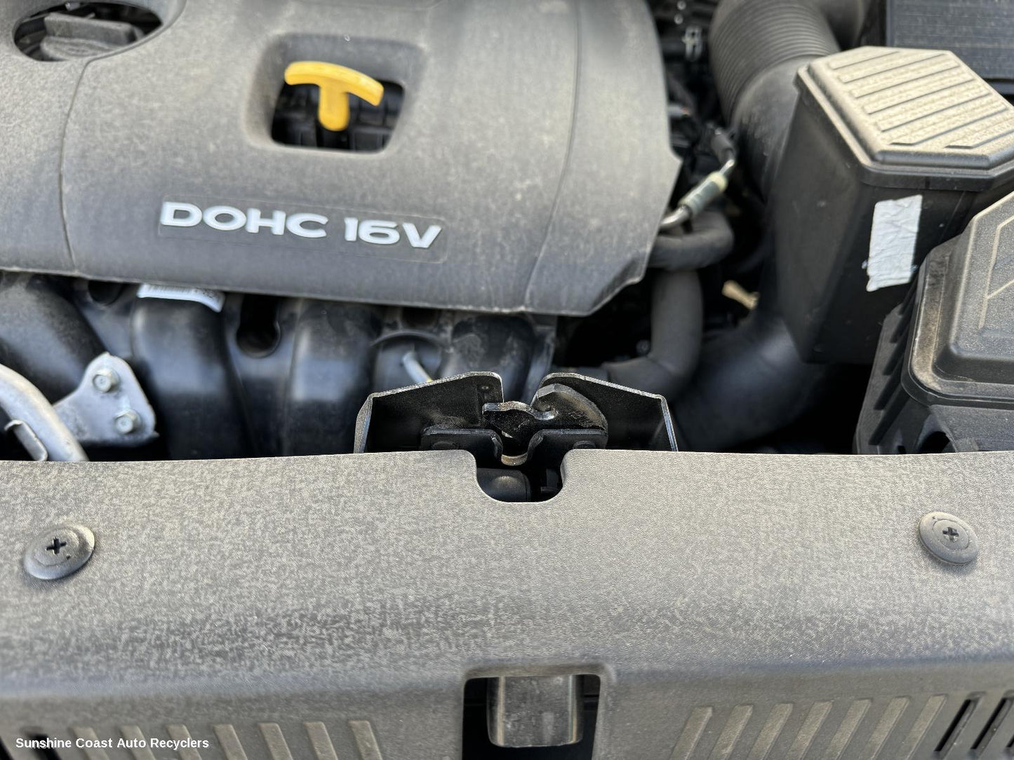 2016 Hyundai Tucson Bonnet Lock Support