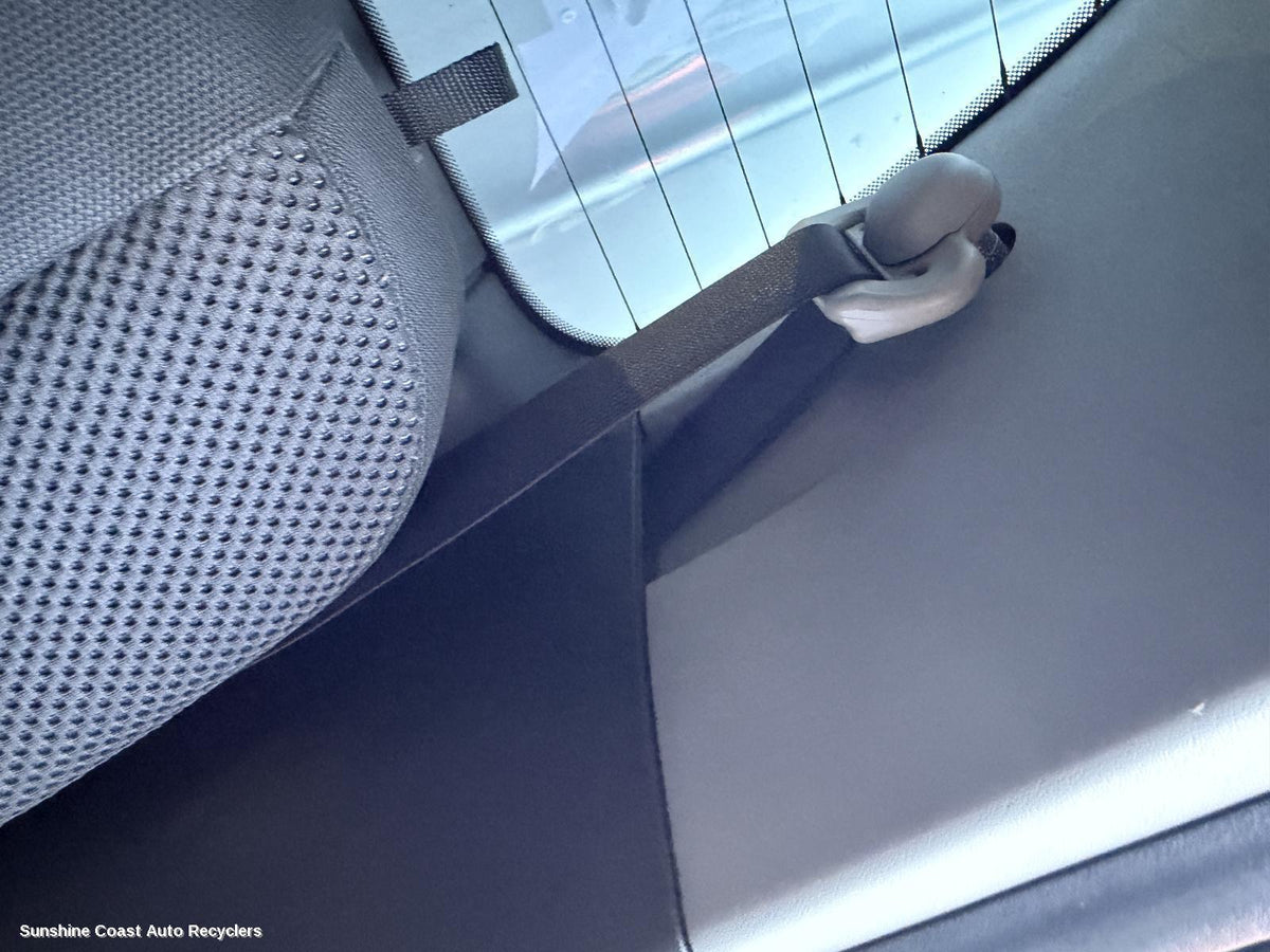 2008-2015 Nissan Navara Seatbelt Stalk