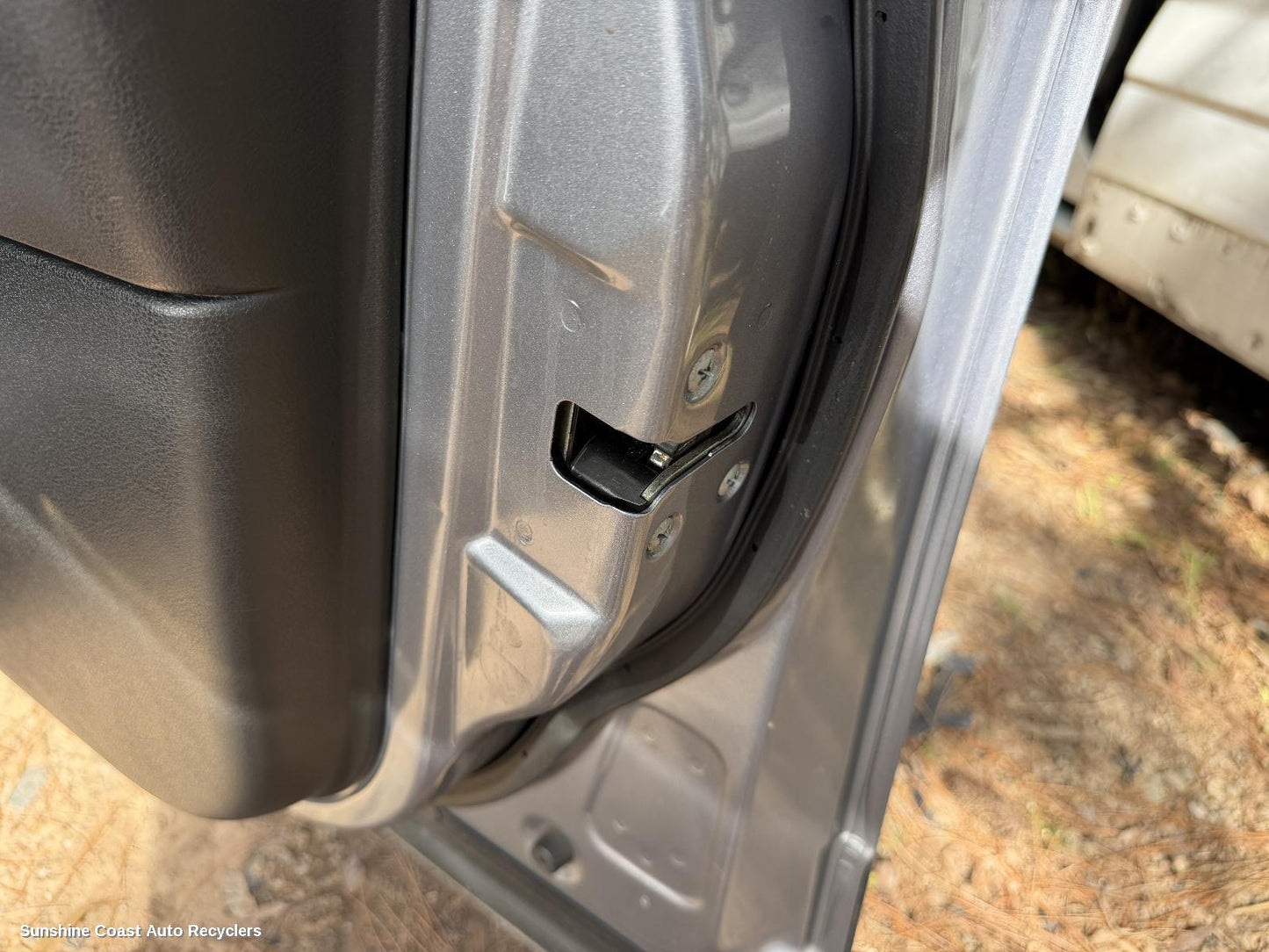 2008-2014 Nissan Dualis Door Boot Gate Lock