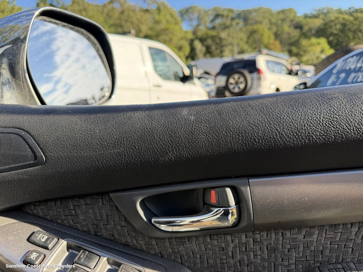 2003-2009 Toyota Prado Door Handle