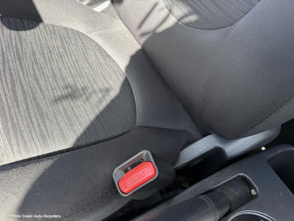 2011-2019 Hyundai Accent Seatbelt Stalk