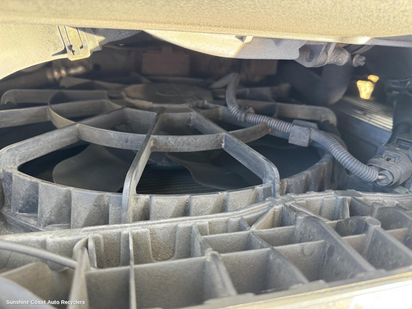2009 Hyundai Santa Fe Fan