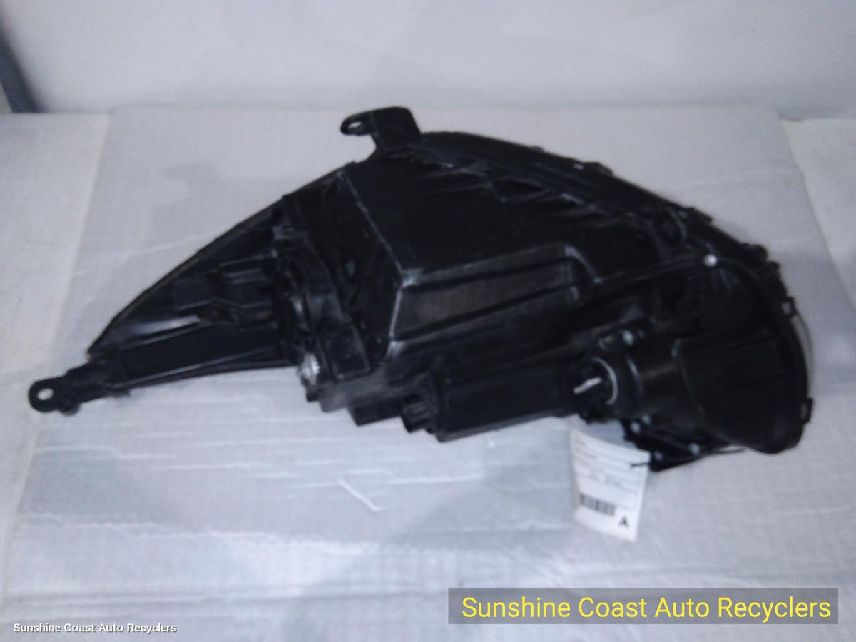 2014-2019 Hyundai Accent Right Headlamp