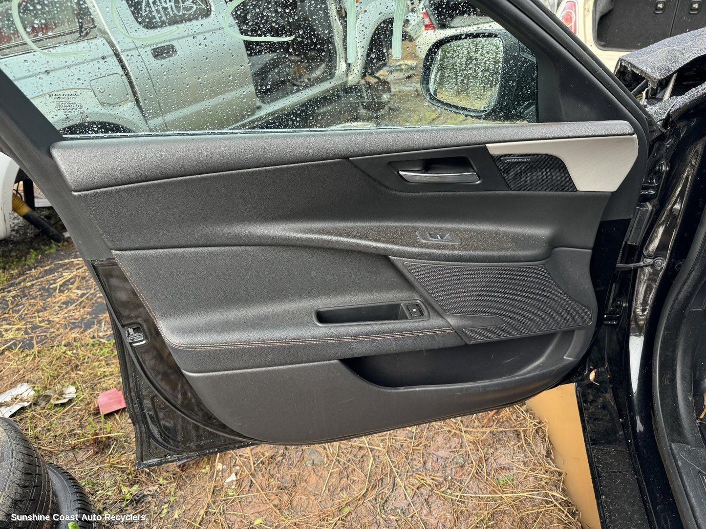 2015 Jaguar Xe Door Trim