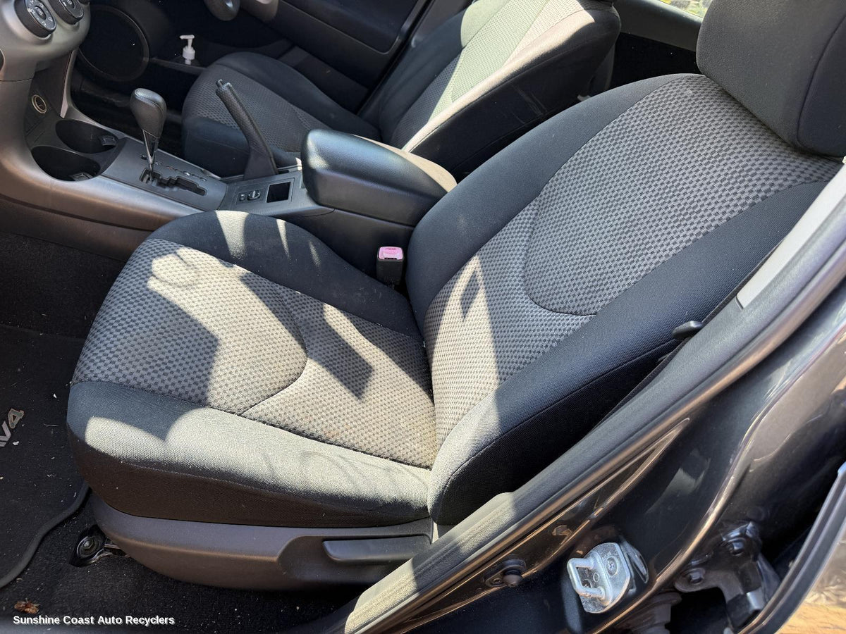 2005-2012 Toyota Rav4 Front Seat
