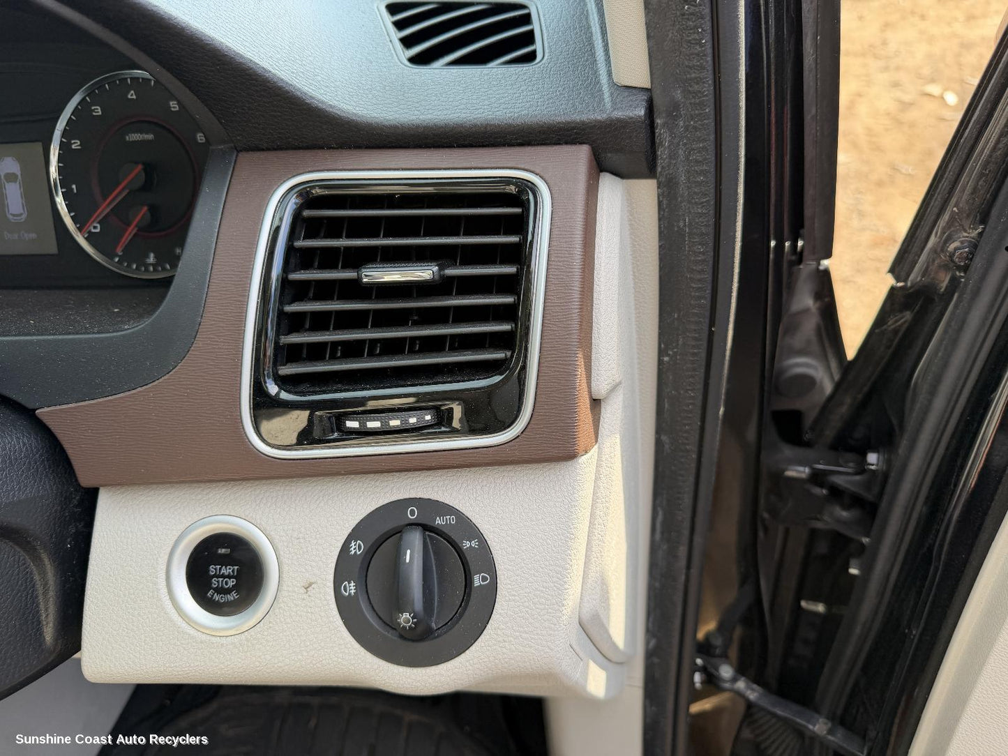 2015-2025 Ldv G10 Combination Switch