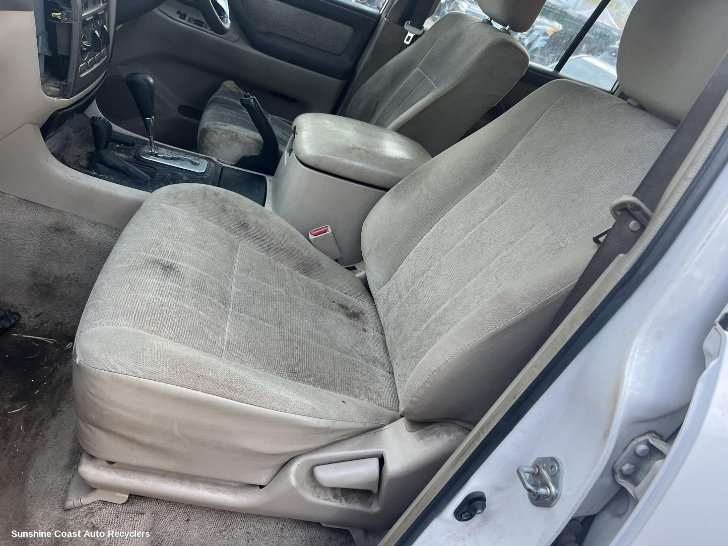 2003 Toyota Landcruiser Front Seat