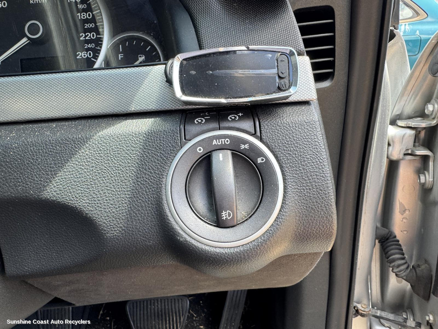 2010 Holden Commodore Combination Switch