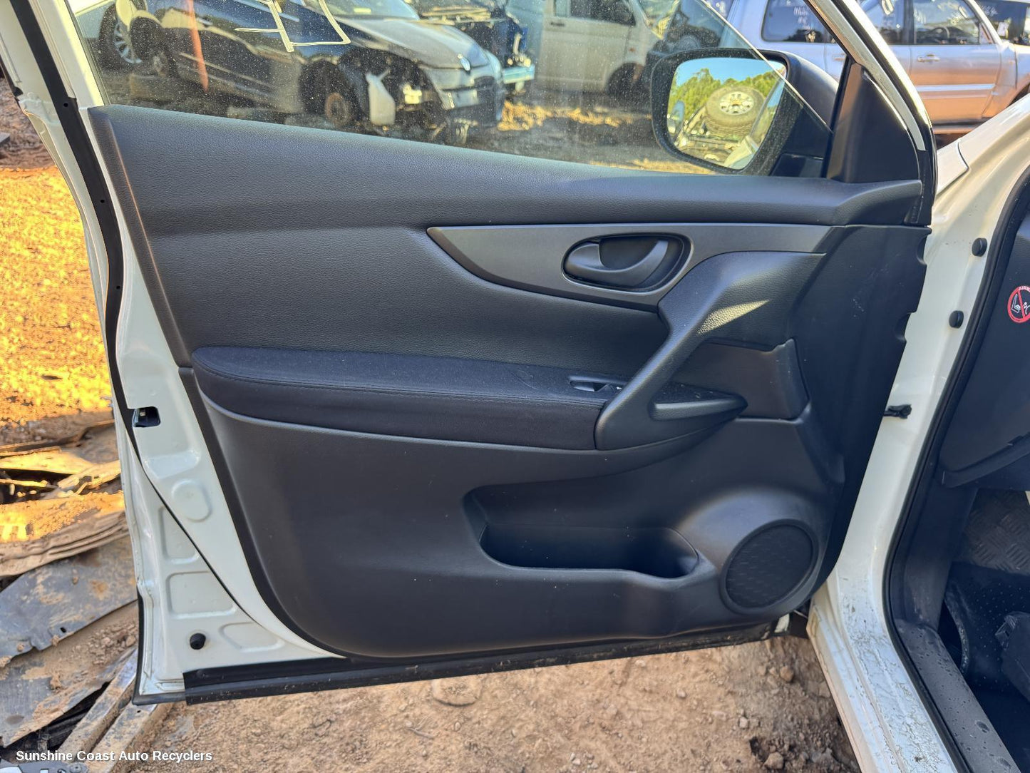 2013-2021 Nissan Qashqai Door Trim