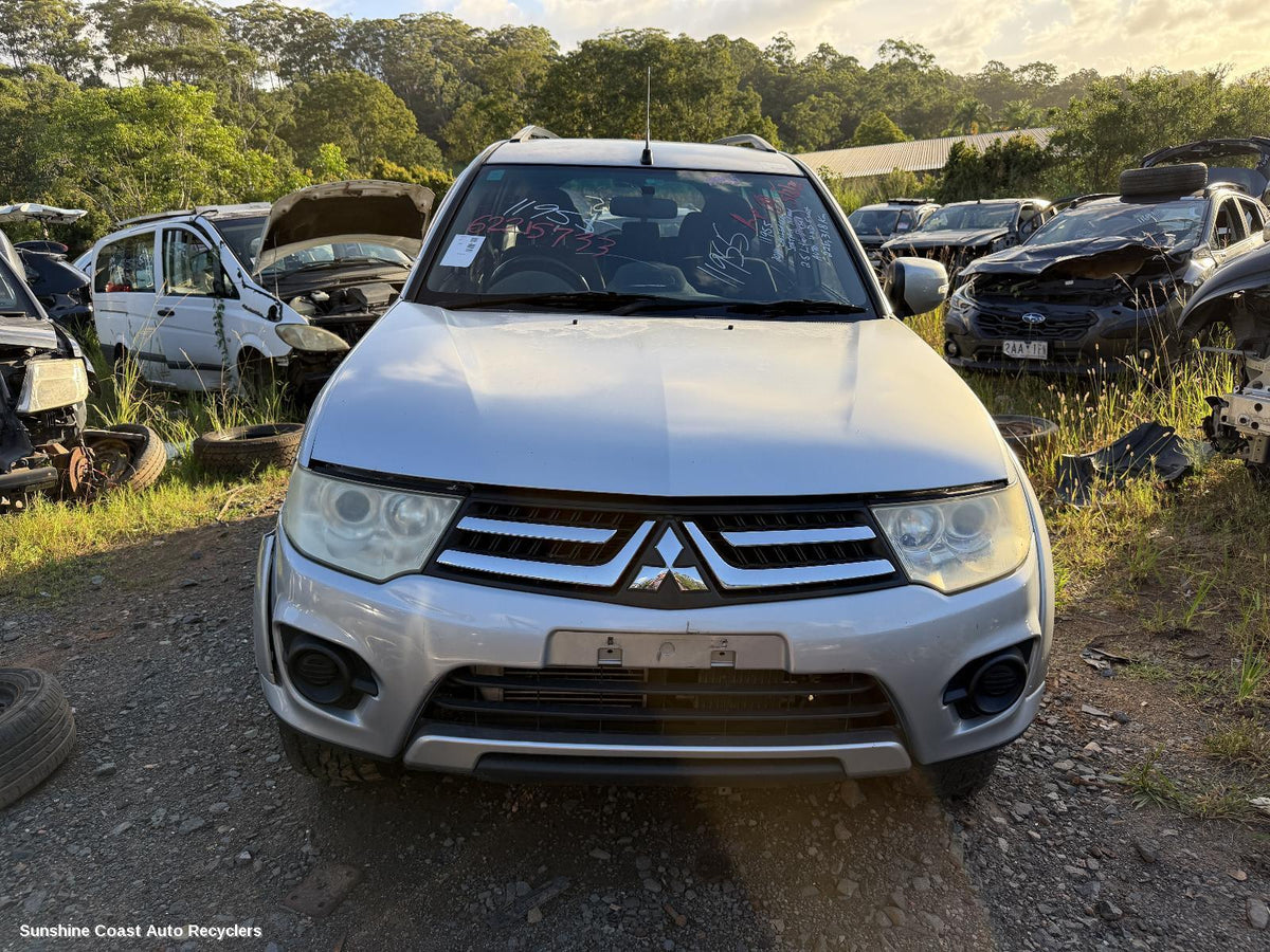 2009-2015 Mitsubishi Challenger Overflow Bottle