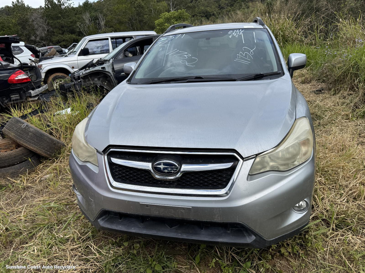 2011-2017 Subaru Xv Left Front Door
