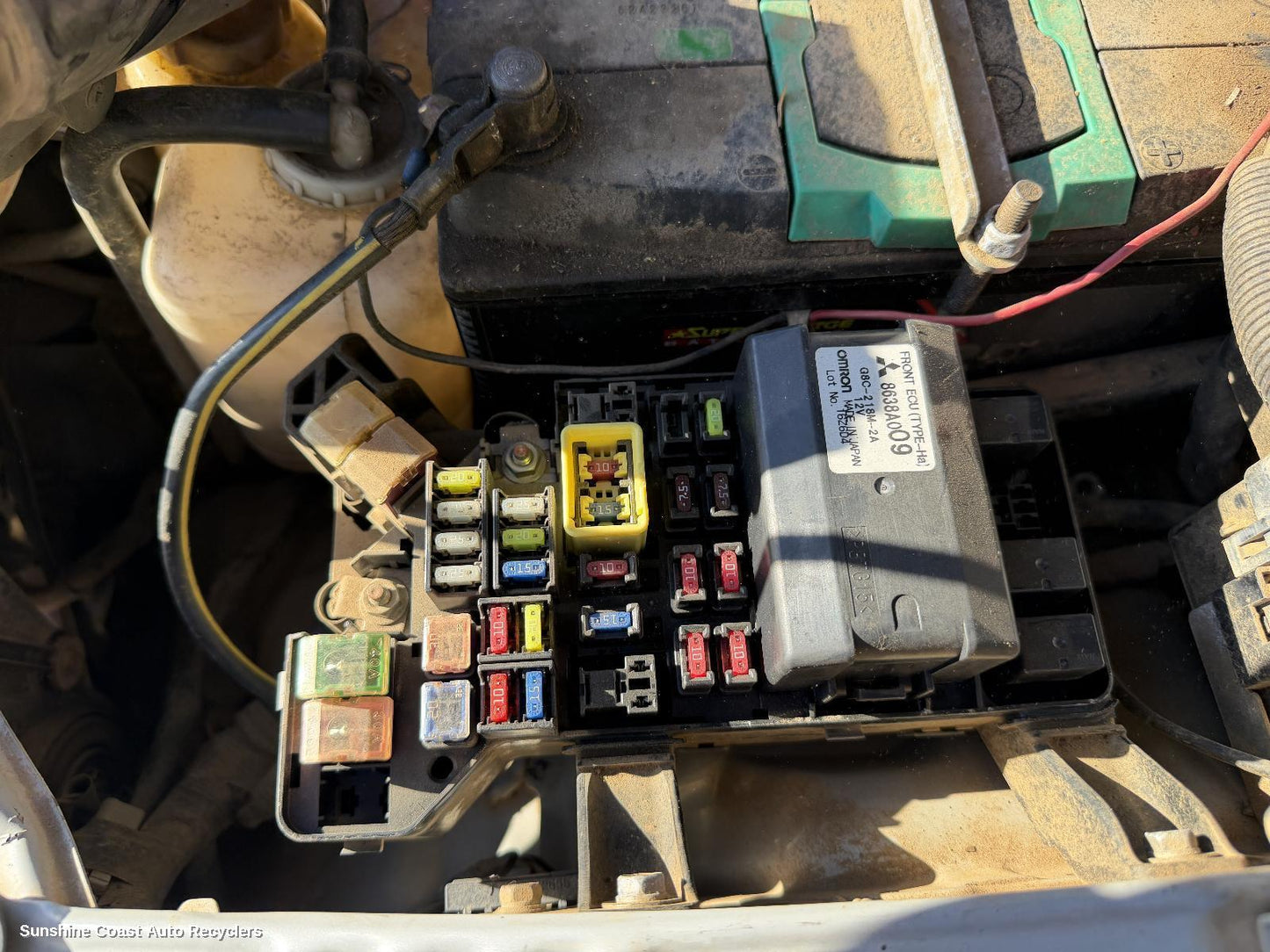 2006-2014 Mitsubishi Pajero Fuse Box