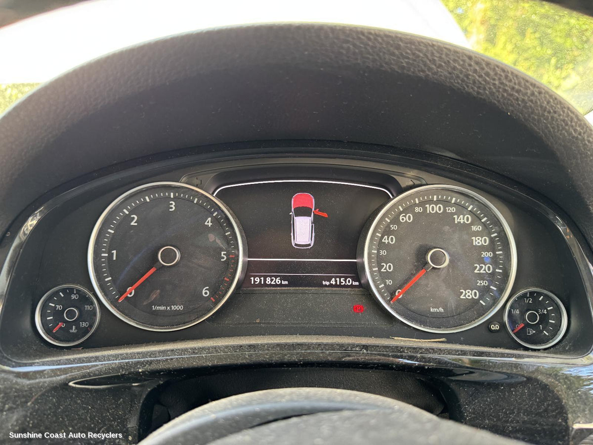 2010-2018 Volkswagen Touareg Instrument Cluster