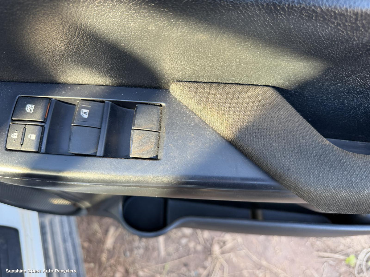 2015-2025 Toyota Hilux Pwr Dr Wind Switch