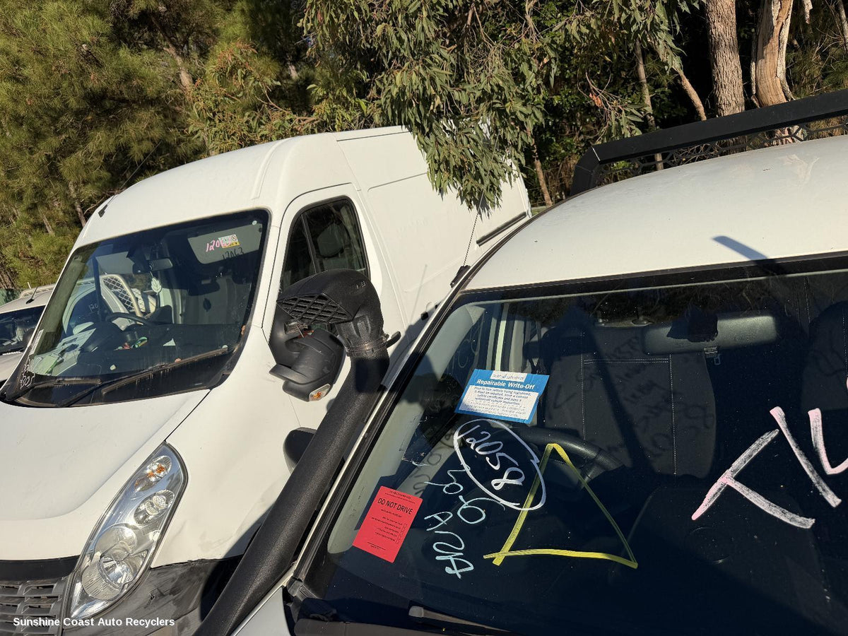 2009-2015 Mitsubishi Triton Roof Rack Bars