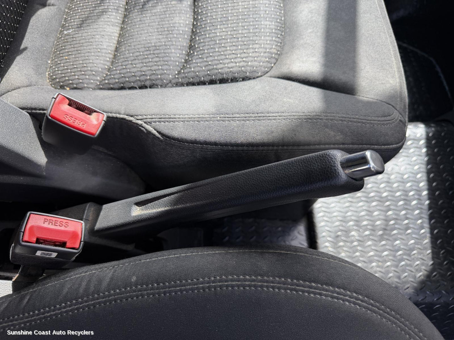 2020-2026 Ldv Deliver 9 Handbrake Lever