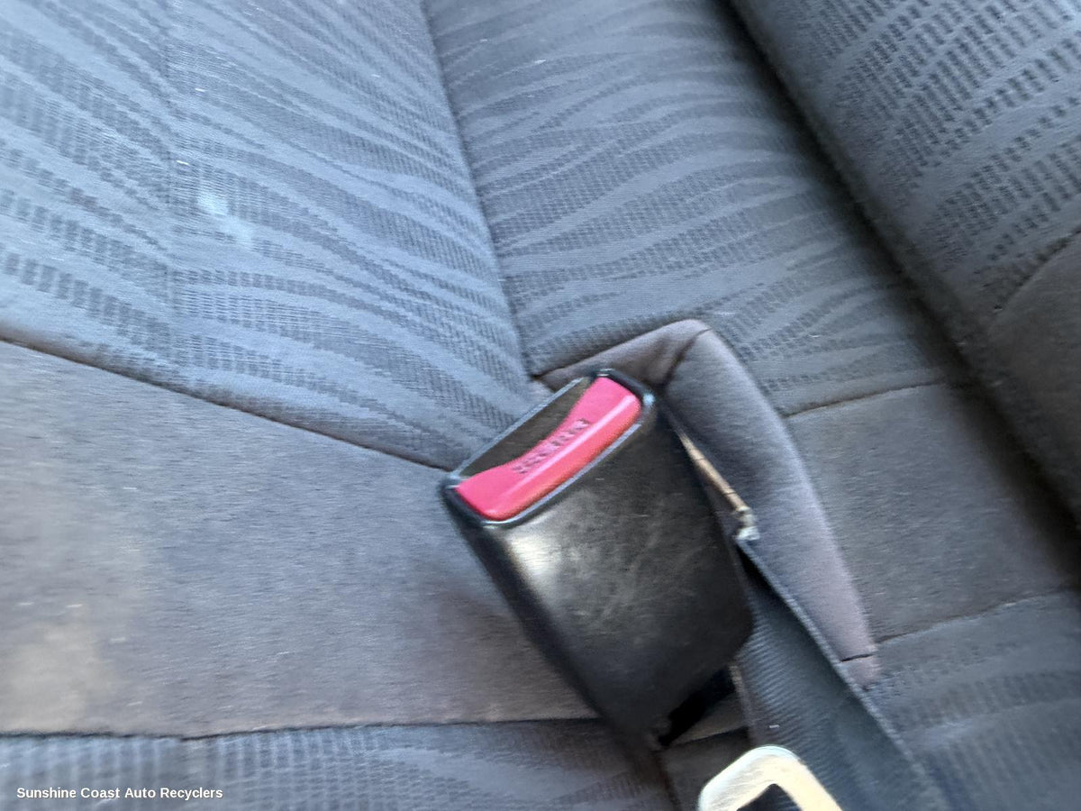 2002-2006 Mitsubishi Pajero Seatbelt Stalk
