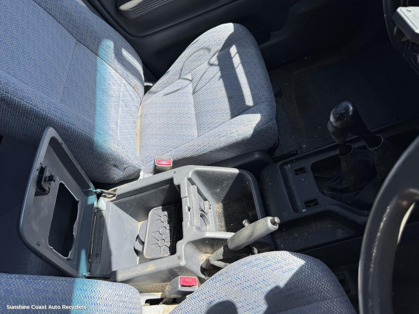 1998 Toyota Prado Console