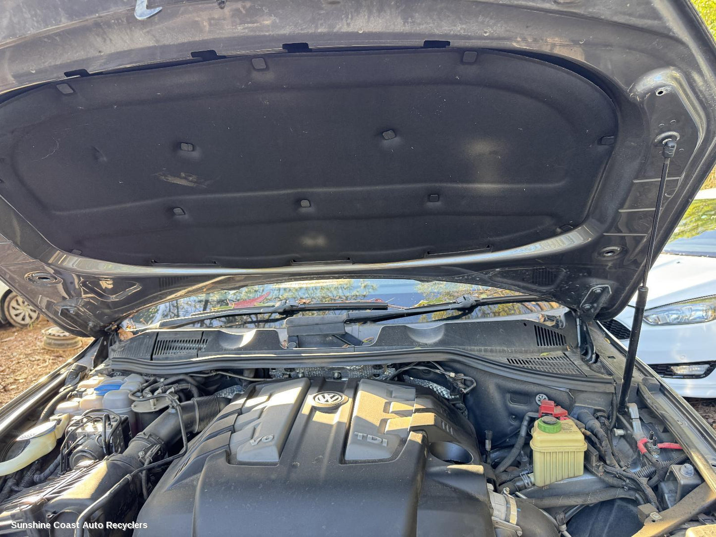 2012 Volkswagen Touareg Bonnet Hinge Strut