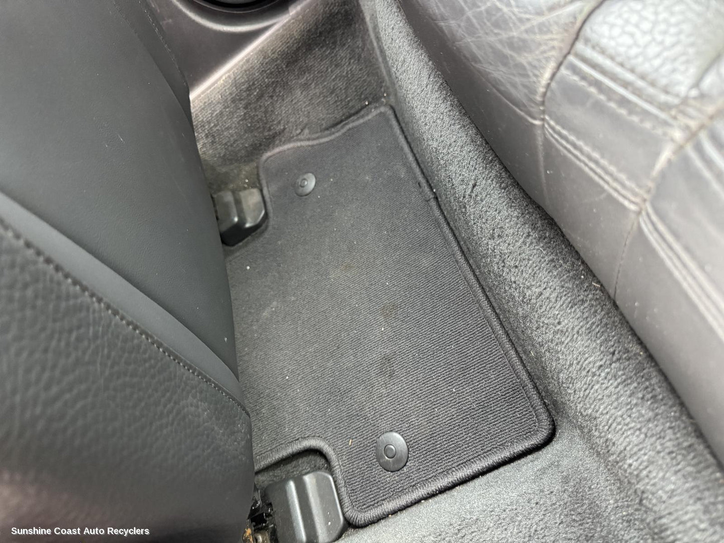 2012 Volvo S60/v60 Floor Mats
