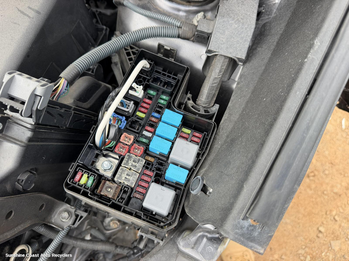 2012-2018 Toyota Rav4 Fuse Box