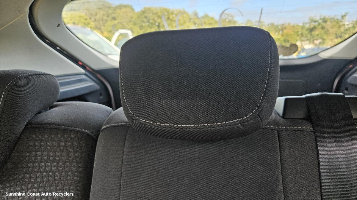 2011-2015 Ford Focus Headrest