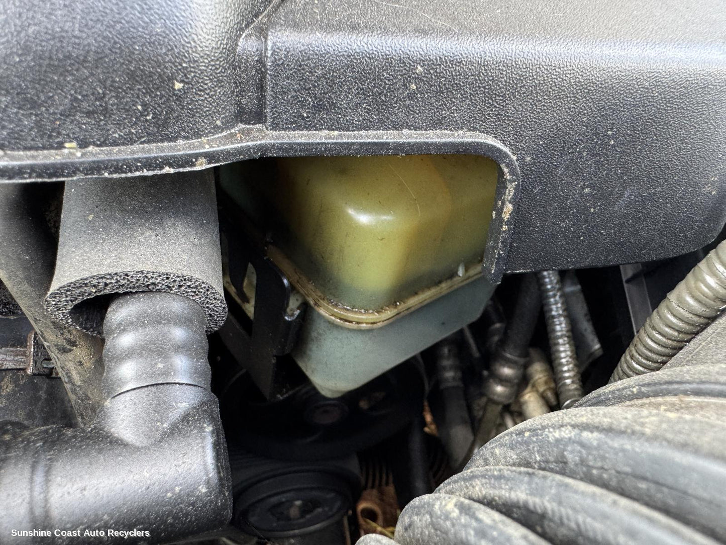 2010 Holden Commodore P S Reservoir