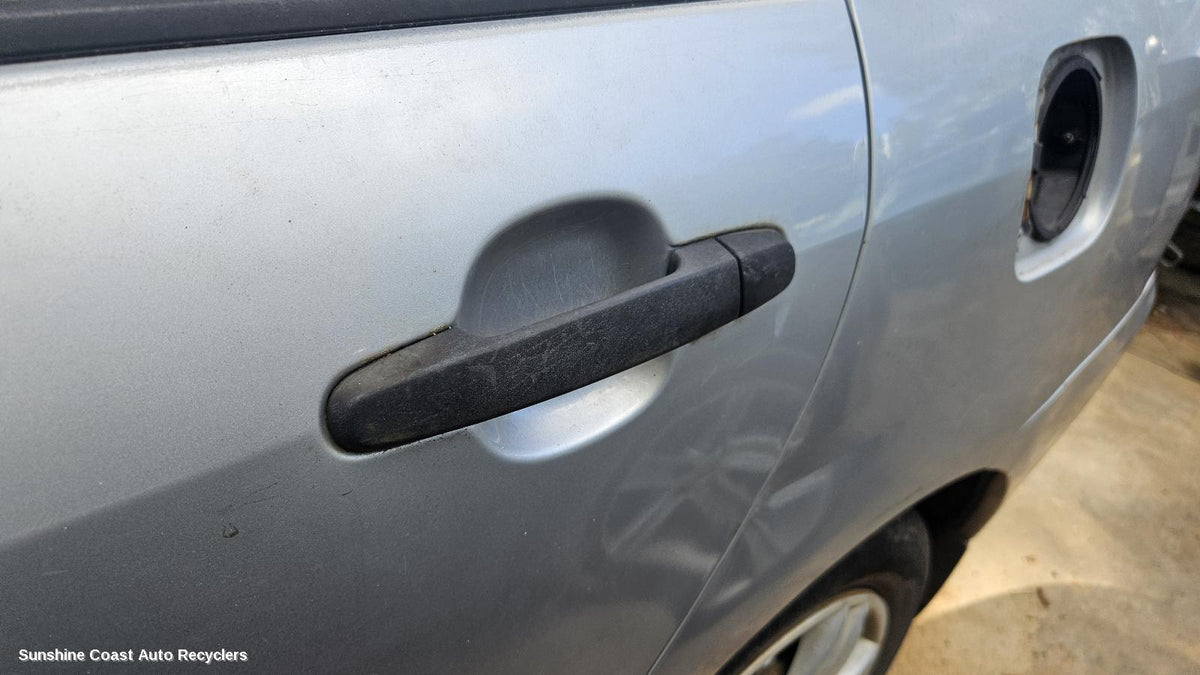 2001-2007 Toyota Corolla Door Handle