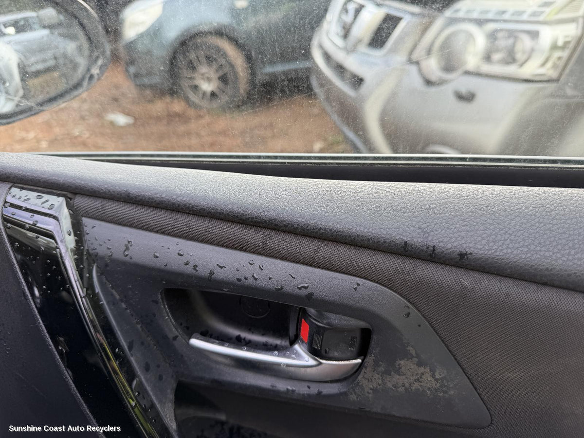 2015-2018 Toyota Corolla Door Handle