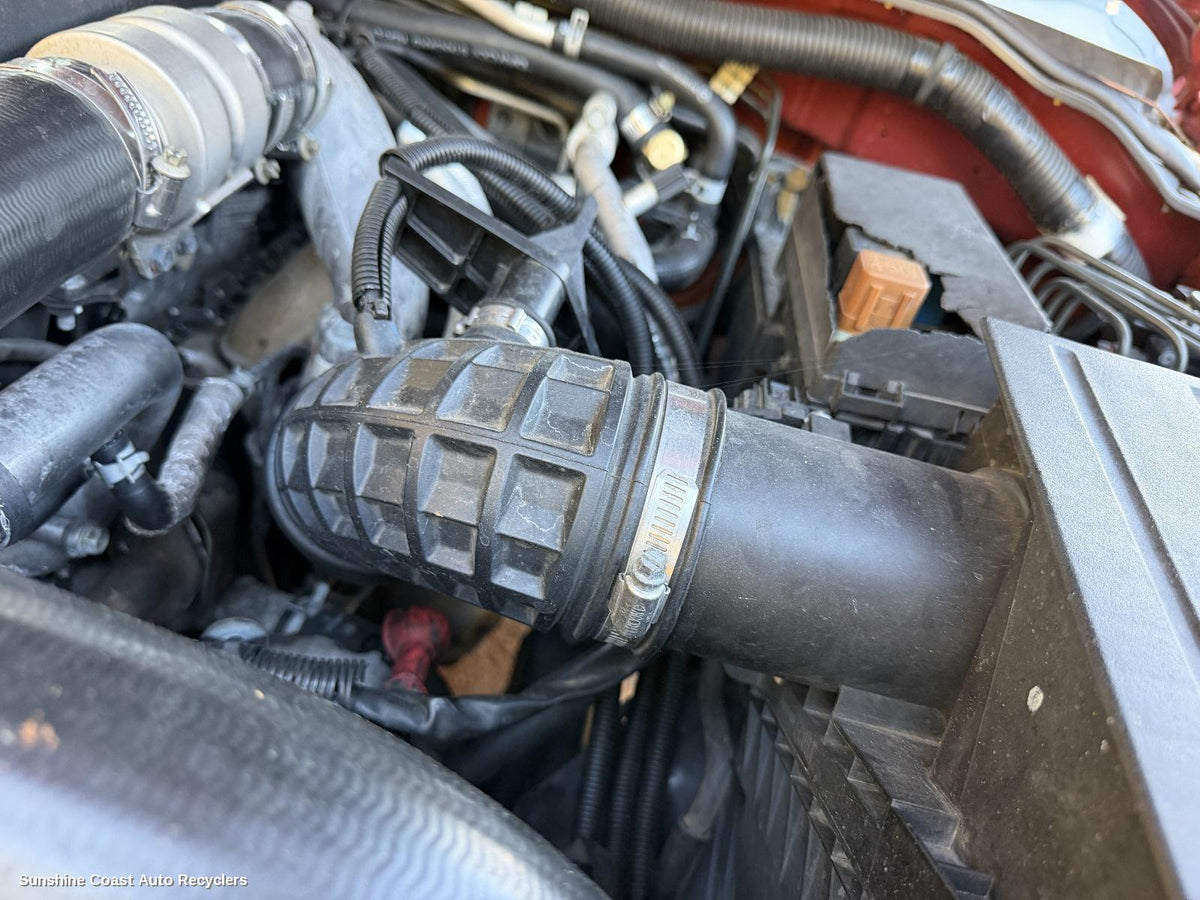 2005-2015 Nissan Navara Air Cleaner Duct Hos