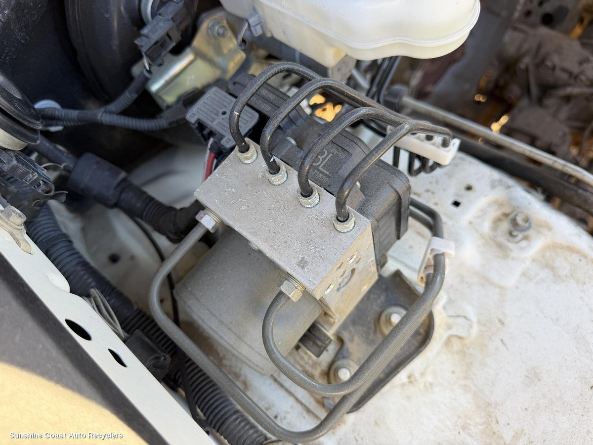 2015-2025 Toyota Hilux Abs Pump Modulator