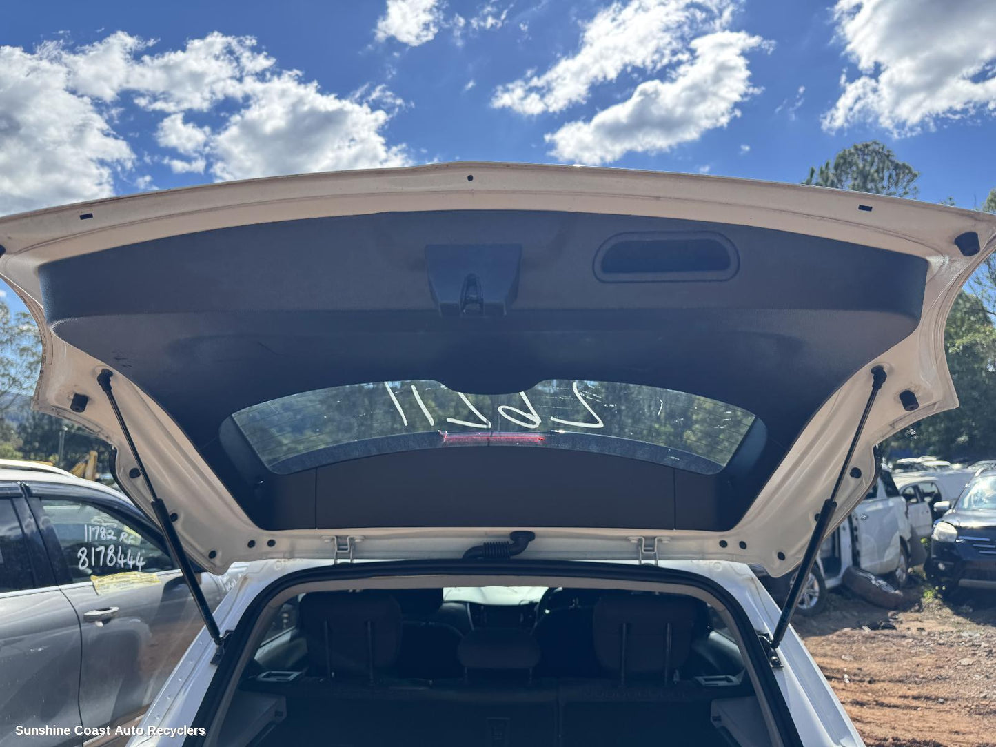 2017 Holden Trax Hatch Strut