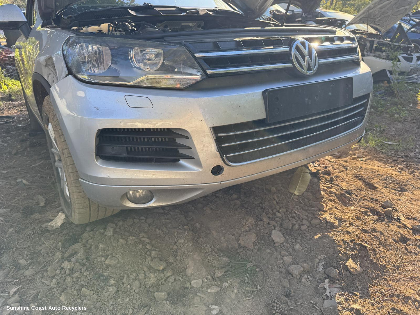 2011 Volkswagen Touareg Front Bumper
