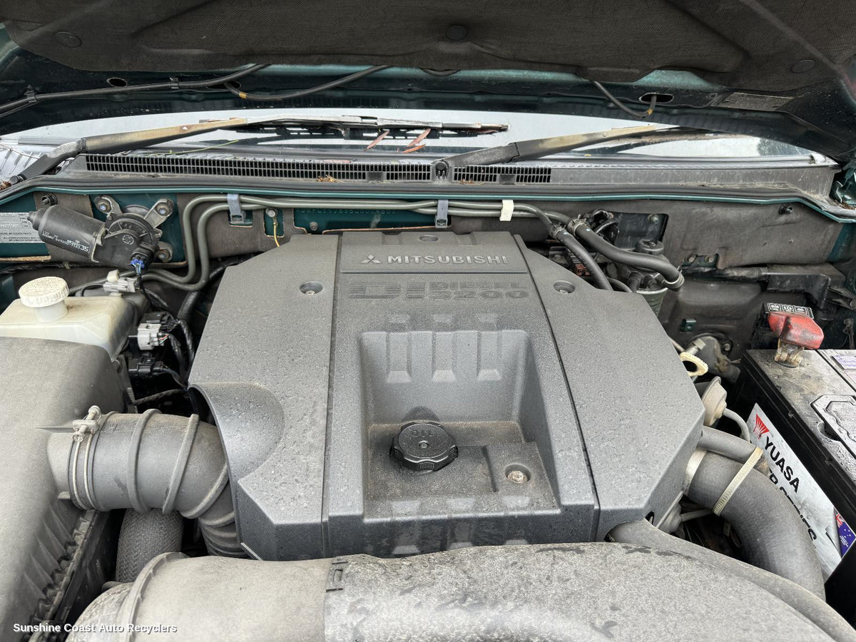 2000-2006 Mitsubishi Pajero Engine